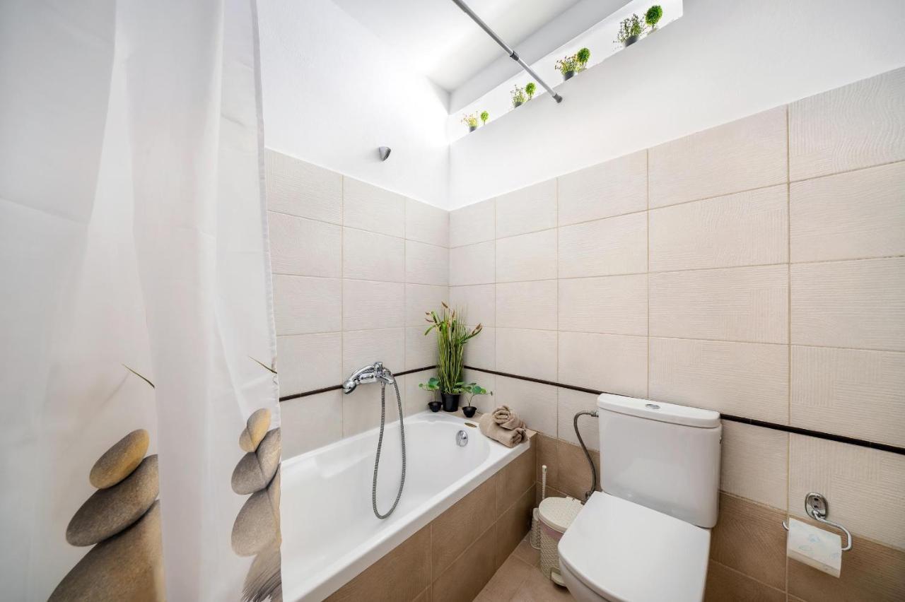 Luxury Town Center Suite Apt A2 Héraklion Extérieur photo