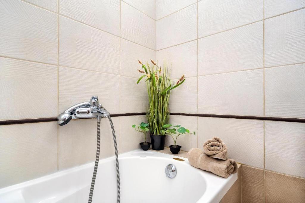 Luxury Town Center Suite Apt A2 Héraklion Extérieur photo
